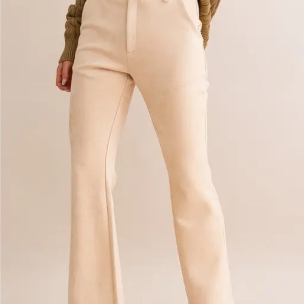 Elegant Cream Trousers - Picture 5 of 5